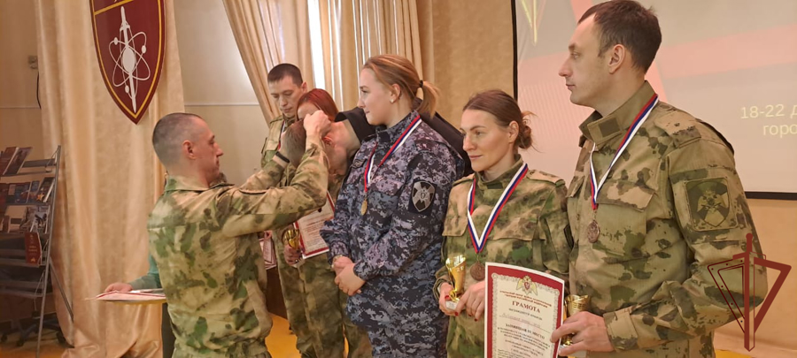 В Уральском округе Росгвардии завершился чемпионат по лыжным гонкам и служебному двоеборью 