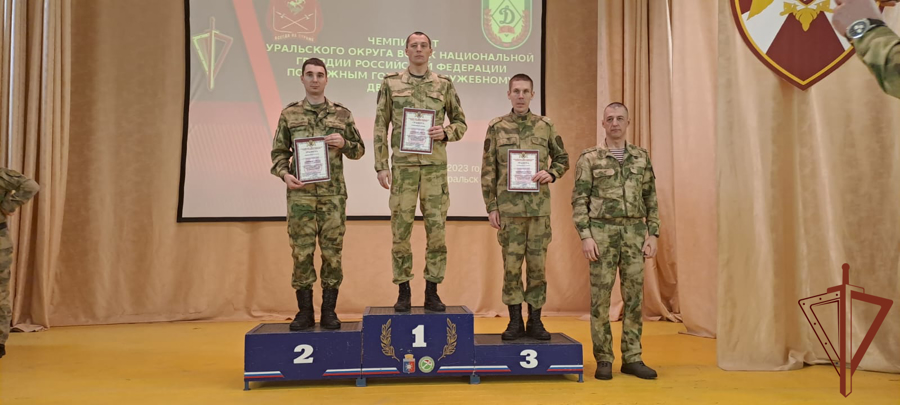 В Уральском округе Росгвардии завершился чемпионат по лыжным гонкам и служебному двоеборью 