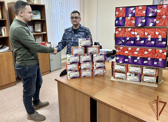 Детям росгвардейцев из Волгоградской области передали новогодние подарки