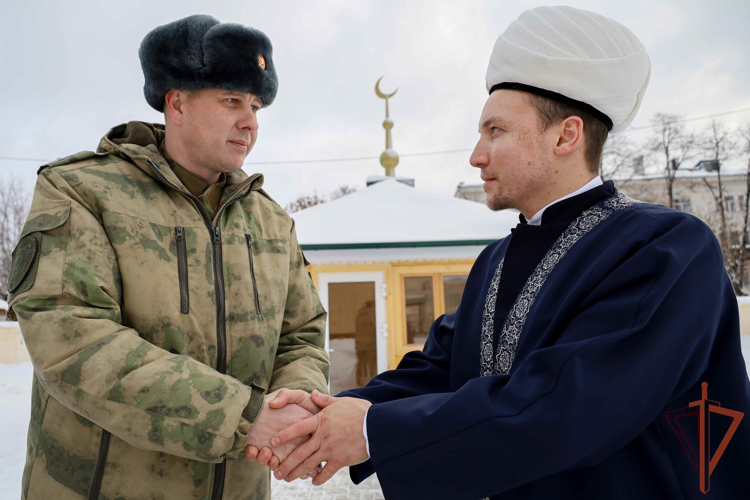 Мечеть торжественно открыли в казанском батальоне по охране важных государственных объектов Росгвардии