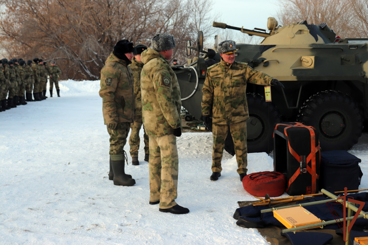 Тактико-строевое занятие прошло в Новосибирском военном институте Росгвардии