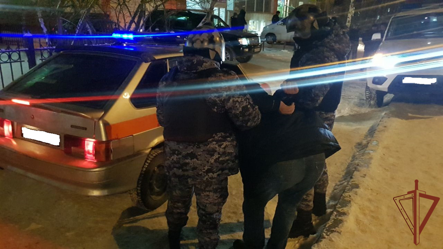 Росгвардейцы задержали подозреваемого в нападении на офис банка в Нижневартовске
