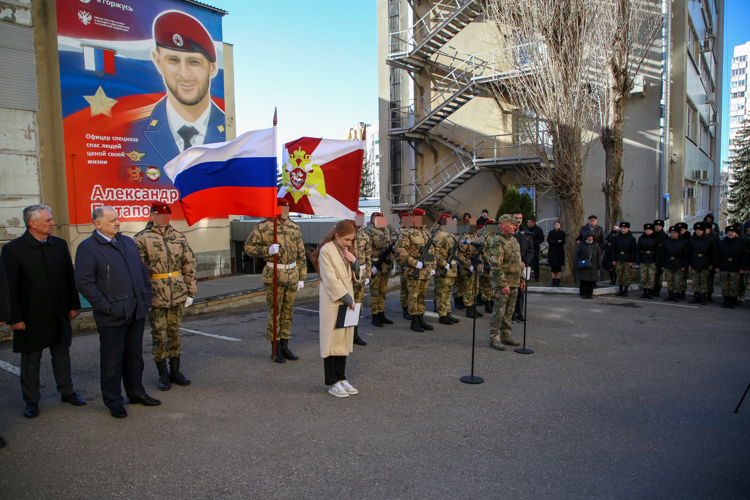 Открытие мурала памяти офицера Росгвардии состоялось в Пятигорске