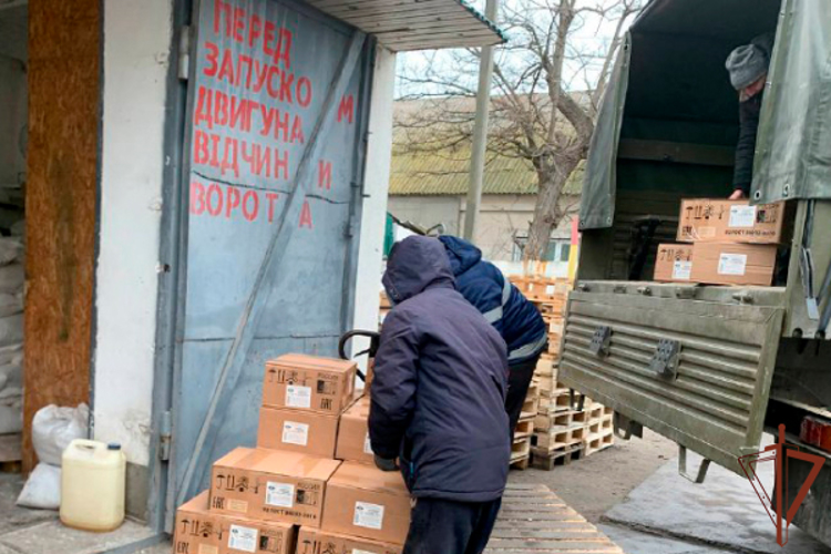 Гуманитарный груз доставили росгвардейцы жителям Херсонской области