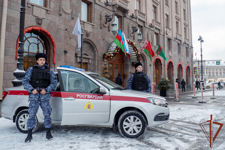 Сотрудники и военнослужащие Росгвардии обеспечили безопасность во время проведения саммитов ЕАЭС и СНГ