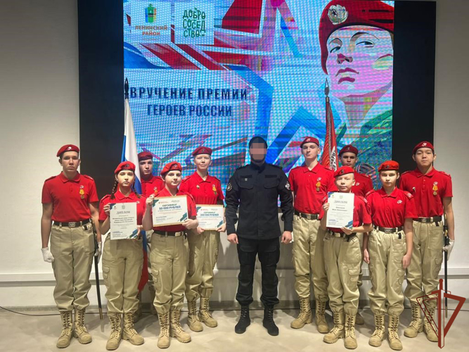 Росгвардия провела патриотические встречи с подрастающим поколением на Урале