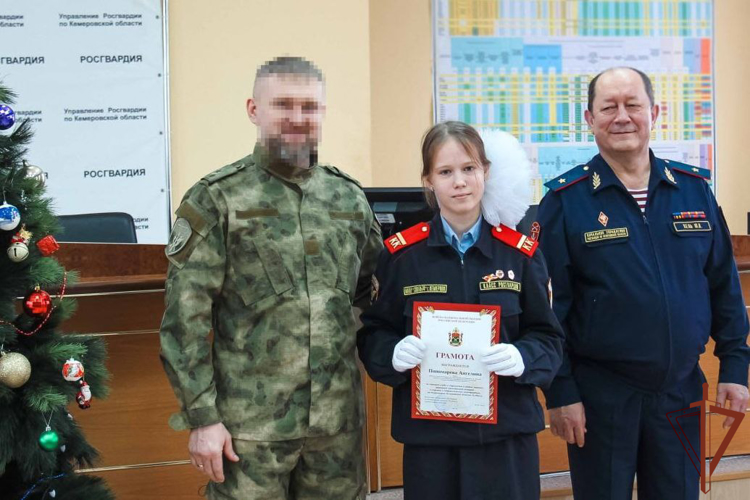 Новогодние мероприятия для детей в рамках ведомственной акции «Дед Мороз специального назначения» состоялись в Сибири