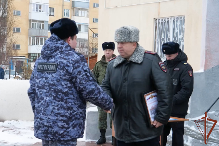 Росгвардейцы приняли участие в едином разводе на дежурство в Белгородском районе