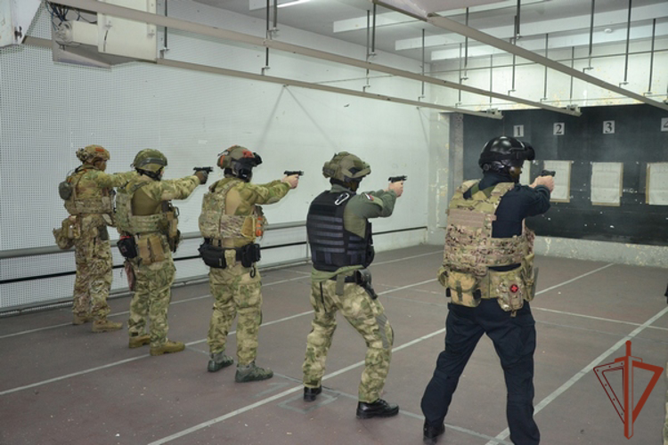 Сборы сотрудников ОМОН Росгвардии завершился в Самарской области