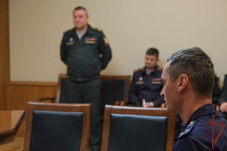 Командующий Уральским округом Росгвардии провел личный прием граждан 