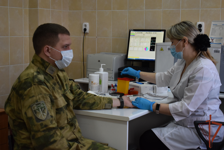 Военнослужащие Росгвардии сдали кровь для онкобольных детей в Иркутской области