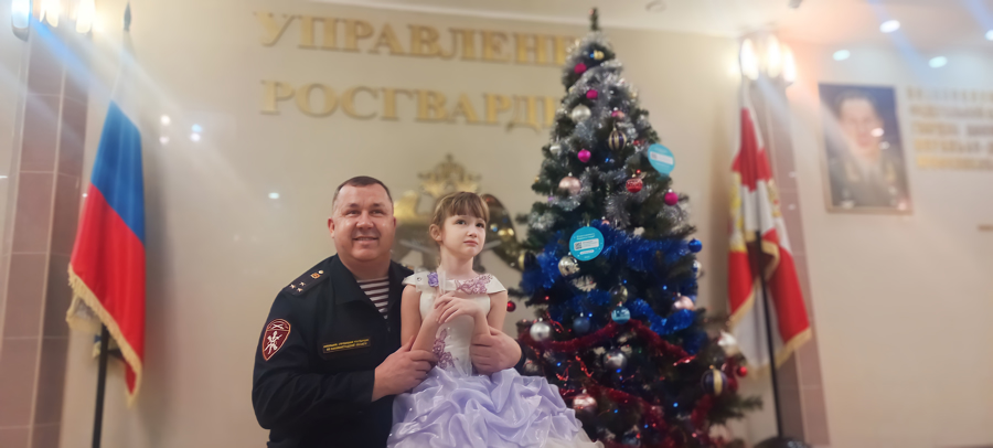 Росгвардия Калининградской области присоединилась к Всероссийской  благотворительной акции «Ёлка желаний»