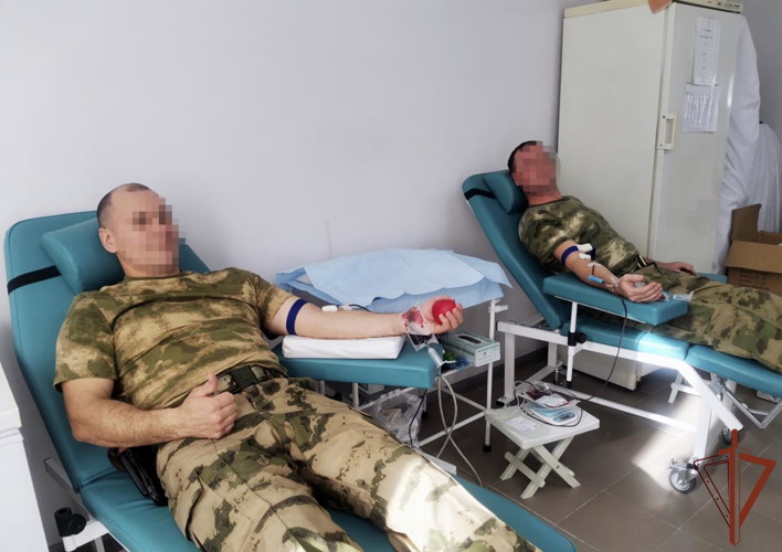 Росгвардия представила выставку фотографий «Росгвардия. На страже Херсонской области»