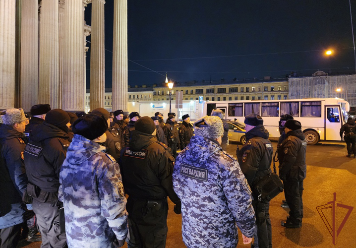 Сотрудники Росгвардии обеспечили правопорядок на территории Санкт-Петербурга и Ленинградской области в Рождество