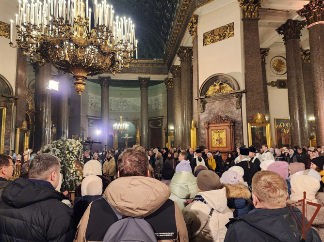Сотрудники Росгвардии обеспечили правопорядок на территории Санкт-Петербурга и Ленинградской области в Рождество