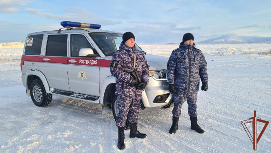 Росгвардейцы оказали помощь потерявшей сознание женщине, на Чукотке