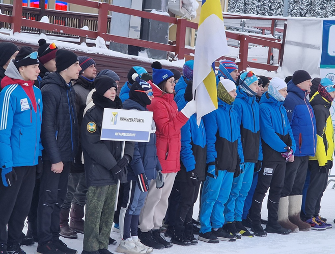 Соревнования по биатлону памяти сотрудника ОМОН «Стерх» Росгвардии стартовали в Югре