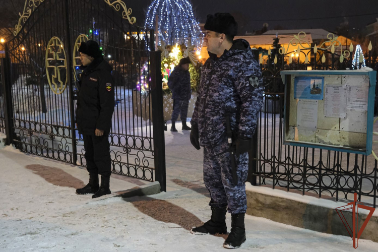 Росгвардия обеспечила общественную безопасность и правопорядок в период празднования Рождества Христова в Сибири