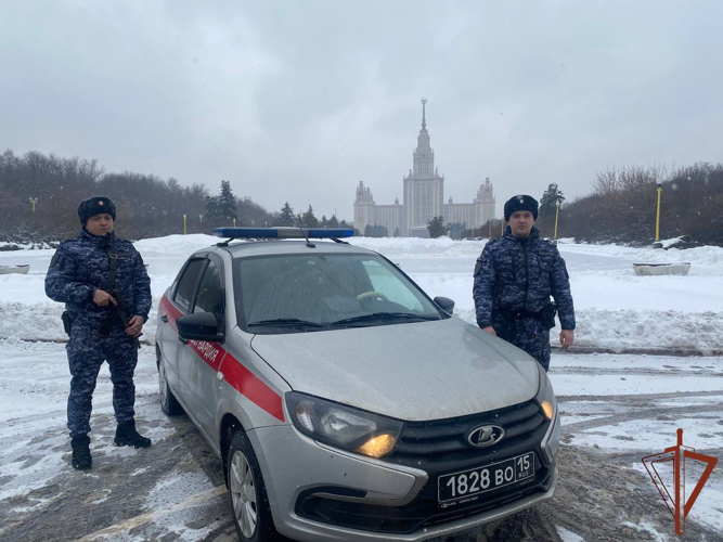 Росгвардия обеспечила безопасность на праздничных мероприятиях в День российского студенчества в Москве