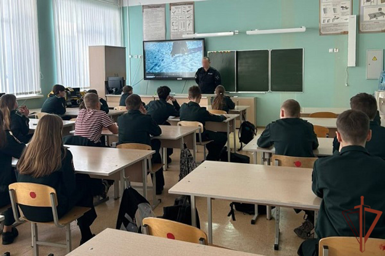 Росгвардейцы продолжают участвовать в мероприятиях ко Дню снятия блокады Ленинграда в Центральной России