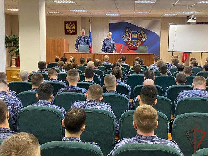 Выпуск росгвардейцев из Центра подготовки вневедомственной охраны прошел в Москве