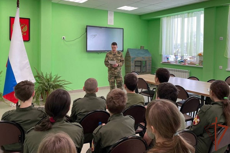 Росгвардейцы продолжают участвовать в мероприятиях ко Дню снятия блокады Ленинграда в Центральной России