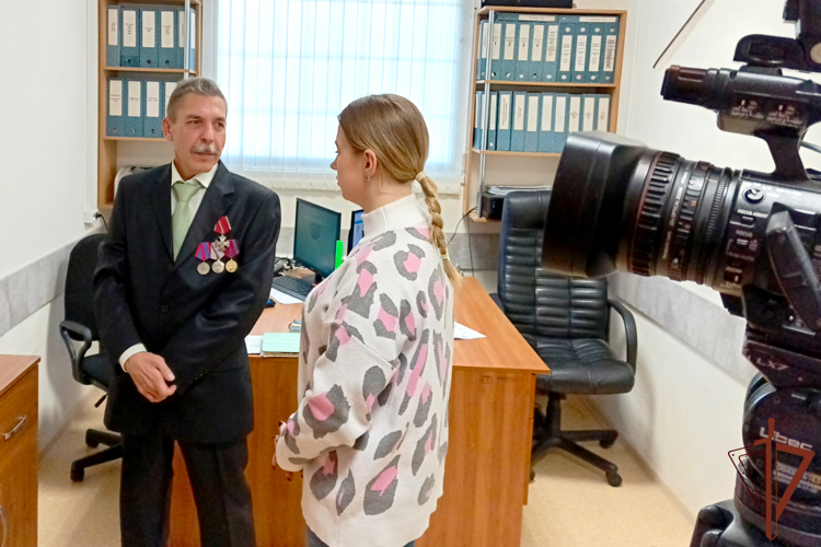 В Уральском округе состоялись эфиры ведомственных теле-  и радиопрограмм о Росгвардии (видео)
