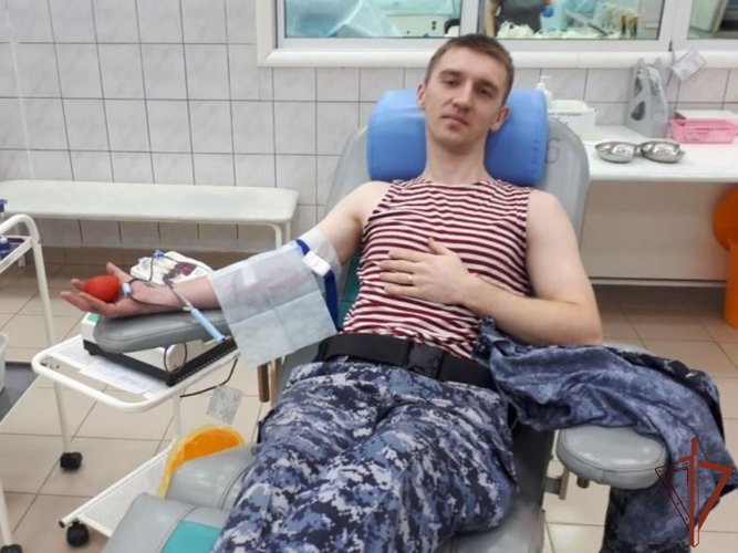 Росгвардия в рамках акции «С Новым годом, служба крови!»  пополнила банк донорской крови медицинских учреждений на Урале
