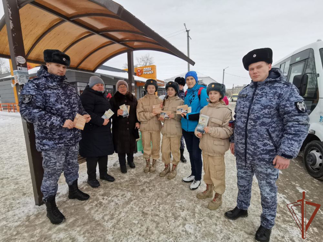 В Сибири росгвардейцы приняли участие в памятных мероприятиях, посвященных 80-летию полного освобождения Ленинграда от фашистской блокады