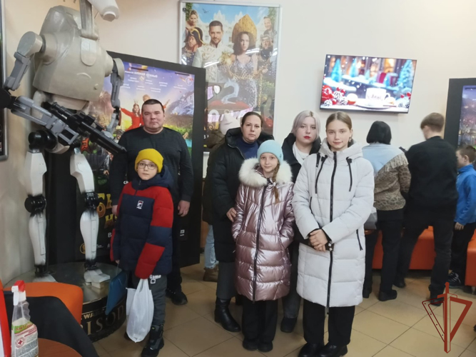 Росгвардия продолжает приуроченные к 80-летию полного снятия блокады Ленинграда мероприятия на Урале