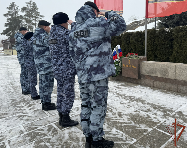 На юге России росгвардейцы участвуют в посвященных 80-летию полного снятия блокады Ленинграда мероприятиях 