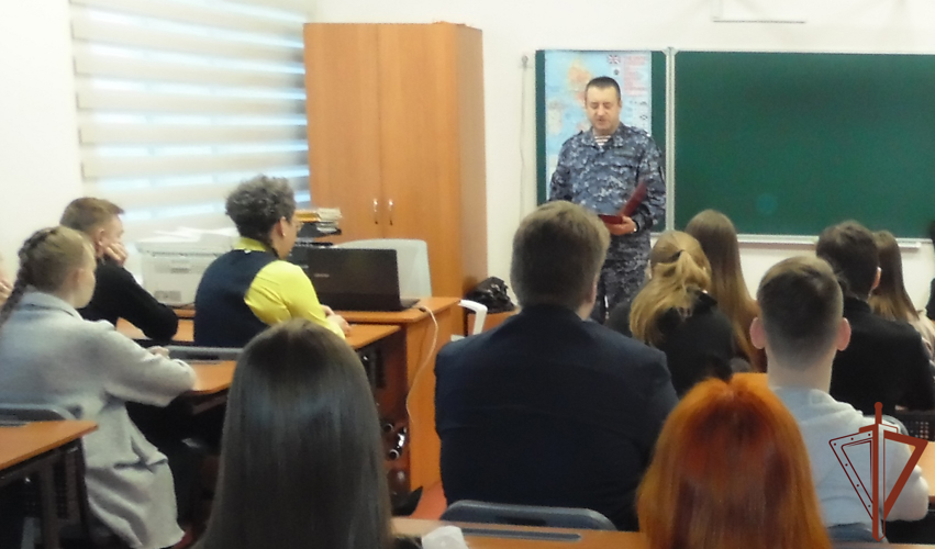 Росгвардейцы почтили память защитников и жителей блокадного Ленинграда на Урале