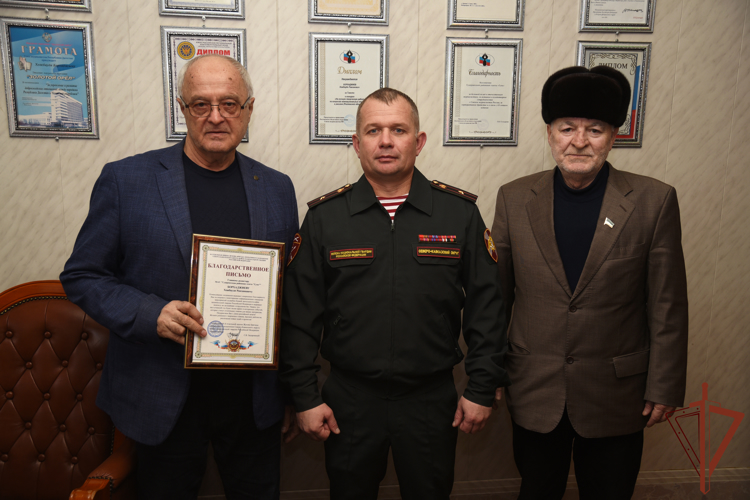 Росгвардейцы поздравили журналистов Северного Кавказа с Днем российской печати