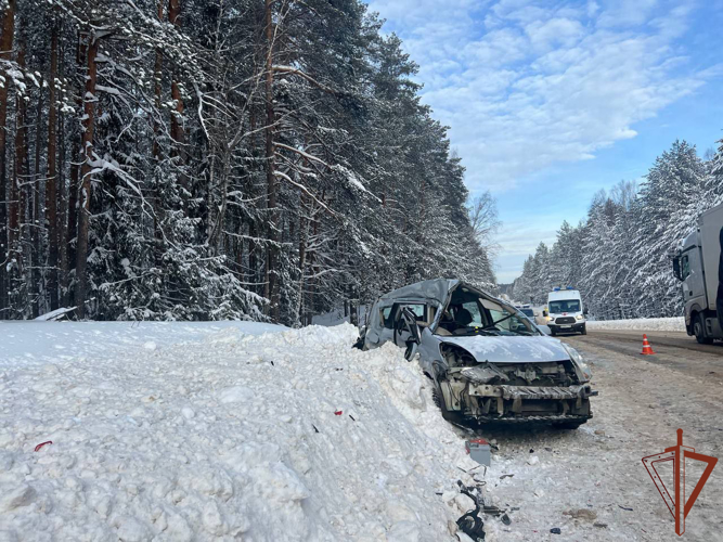 Росгвардейцы оказали помощь пострадавшему в ДТП водителю в Удмуртии