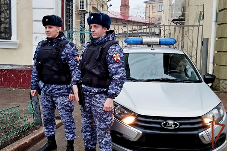Потерявшегося ребенка оперативно разыскали сотрудники Росгвардии в Крыму