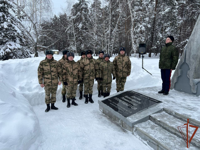 Росгвардейцы приняли участие в посвященных 80-летию снятия блокады Ленинграда мероприятиях в Приволжье