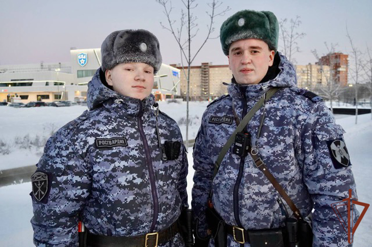 Росгвардейцы обеспечили безопасность матча КХЛ в Санкт-Петербурге