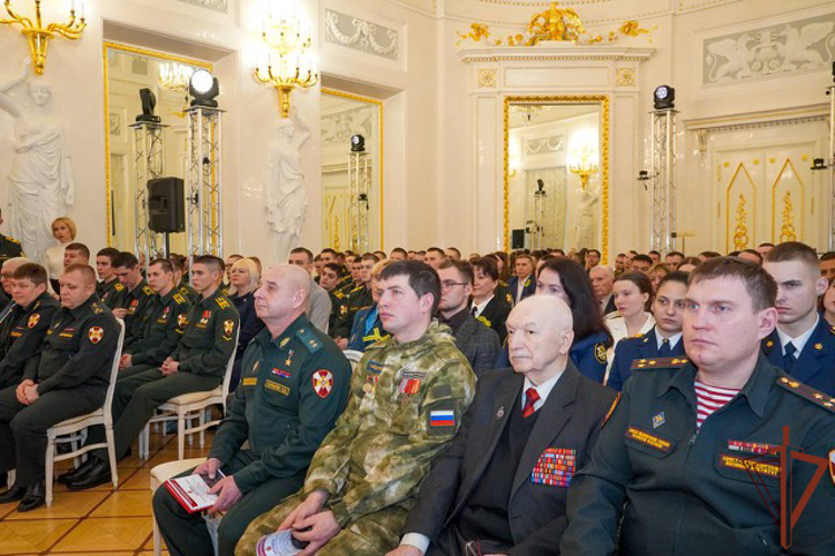 Росгвардейцы провели посвященный 80-летию полного освобождения от фашистской блокады Ленинграда круглый стол