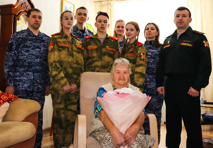 Росгвардейцы навестили жителей блокадного Ленинграда в Йошкар-Оле