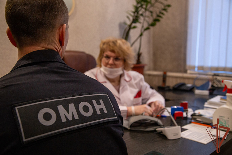Росгвардейцы пополнили региональный банк донорской крови в Челябинске 