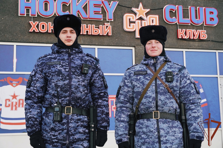 Петербургские росгвардейцы обеспечили безопасность матча КХЛ