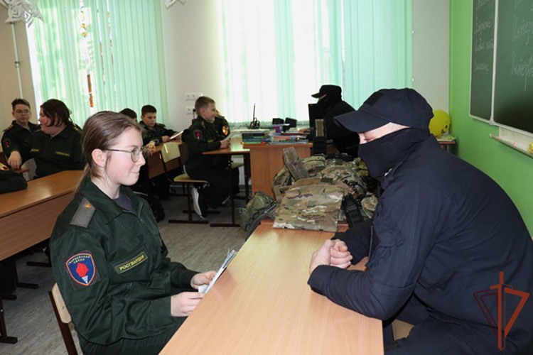 Росгвардия провели мероприятия ко дню подразделений по взаимодействию со СМИ в восточных регионах страны