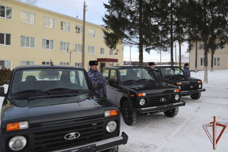 Росгвардейцам передали технику и спецоборудование в Туле 