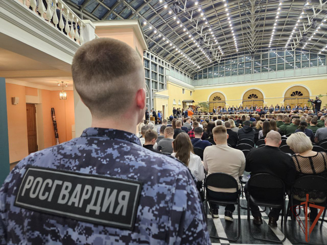 Росгвардейцы - участники СВО посетили благотворительный вечер в Москве