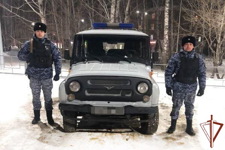 Росгвардейцы нашли и вернули матери пропавшую девятилетнюю дочь в Кузбассе 