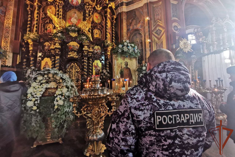 Росгвардия обеспечила правопорядок во время празднования Крещения Господня в Сибири