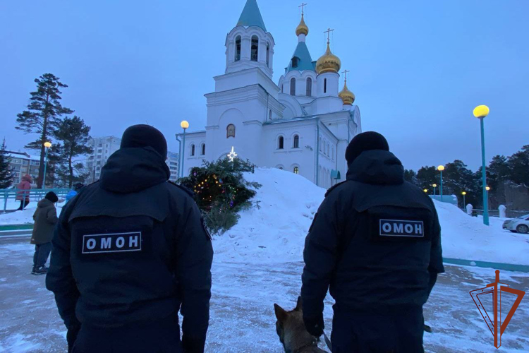 Росгвардия обеспечила правопорядок во время празднования Крещения Господня в Сибири
