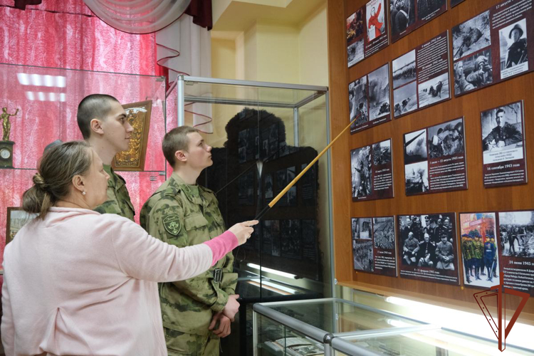  Посвященные Дню полного снятия блокады Ленинграда патриотические мероприятия Росгвардии состоялись на Урале