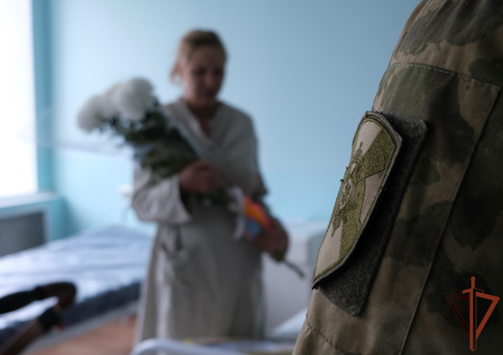 Росгвардия представила выставку фотографий «Росгвардия. На страже Херсонской области»