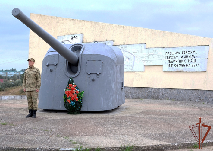 Росгвардия представила выставку фотографий «Росгвардия. На страже Херсонской области»